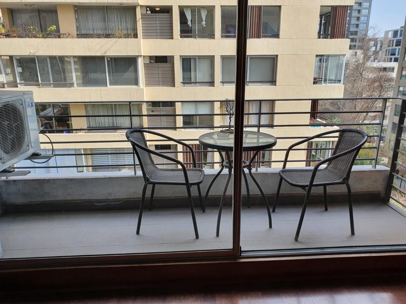 Departamento A Cuadra De Metro Pedro De Valdivia, Excelente Ubicacion