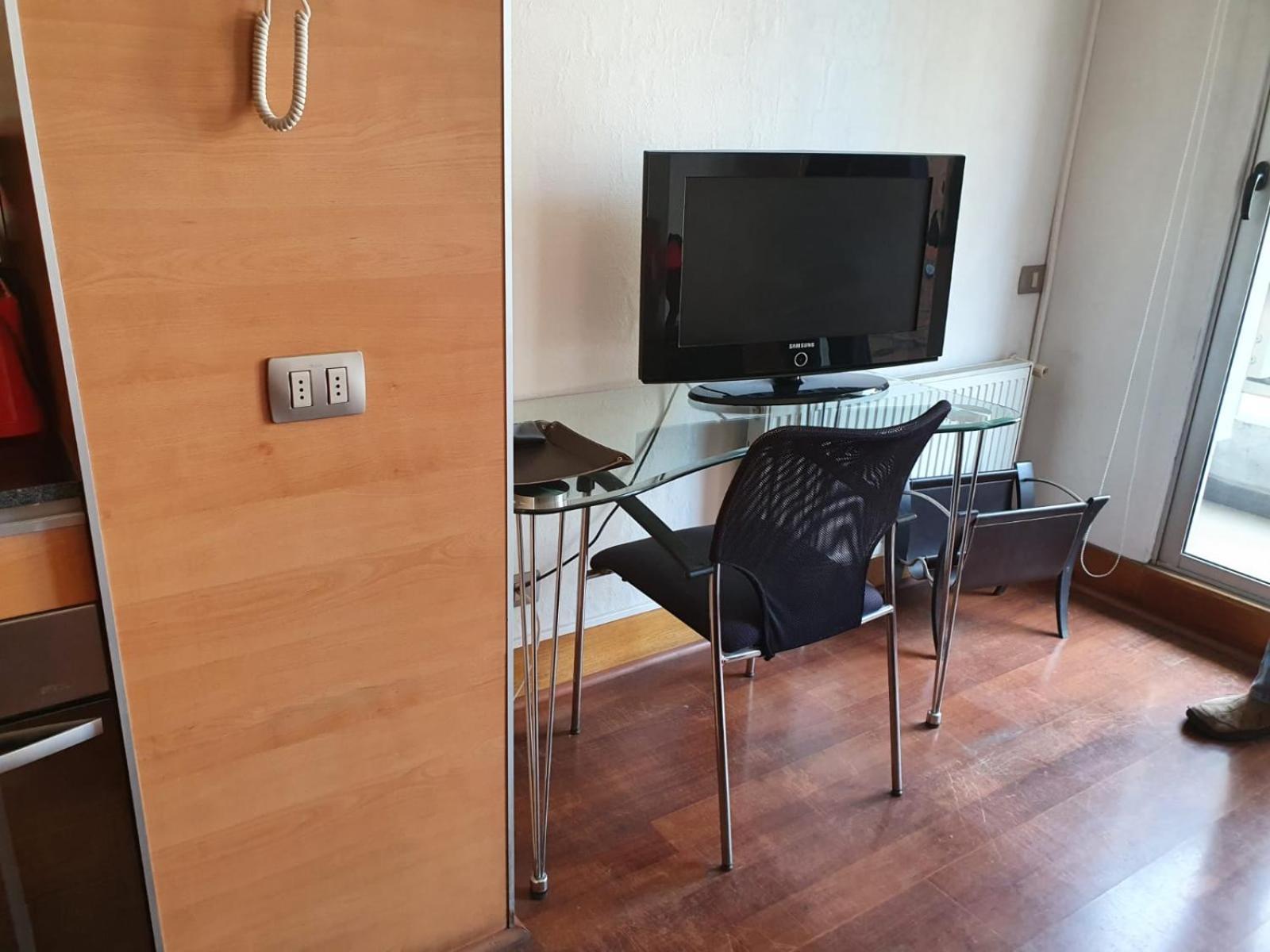 Departamento A Cuadra De Metro Pedro De Valdivia, Excelente Ubicacion Apartamento